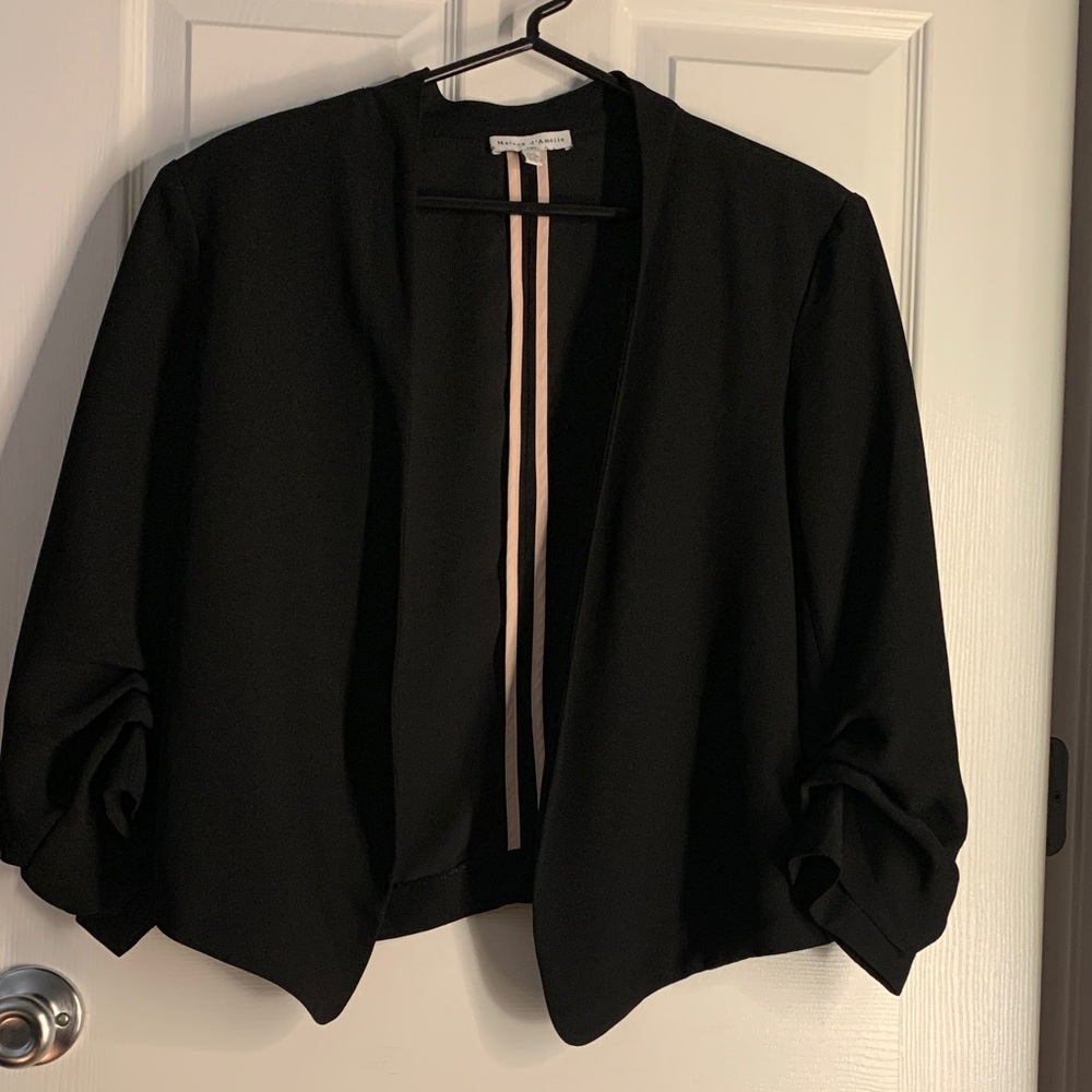 Women's Black Open-Front Cropped Blazer - Modern Workwear